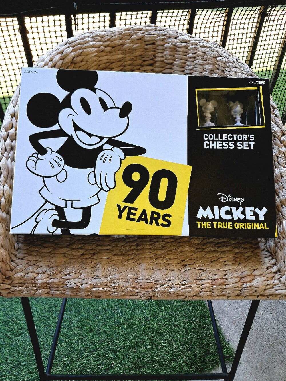 Disney Mickey: The True Original Collector's Chess Set Like New!